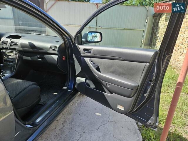 Серый Тойота Авенсис, объемом двигателя 1.79 л и пробегом 224 тыс. км за 7400 $, фото 14 на Automoto.ua