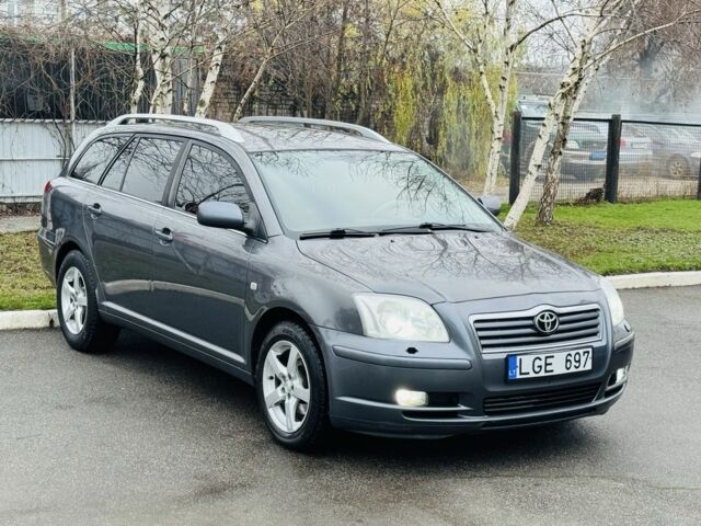 Серый Тойота Авенсис, объемом двигателя 2 л и пробегом 231 тыс. км за 2950 $, фото 3 на Automoto.ua