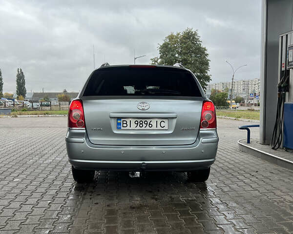 Серый Тойота Авенсис, объемом двигателя 2.2 л и пробегом 201 тыс. км за 7250 $, фото 4 на Automoto.ua