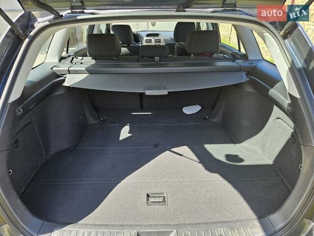 Серый Тойота Авенсис, объемом двигателя 1.79 л и пробегом 224 тыс. км за 7400 $, фото 10 на Automoto.ua