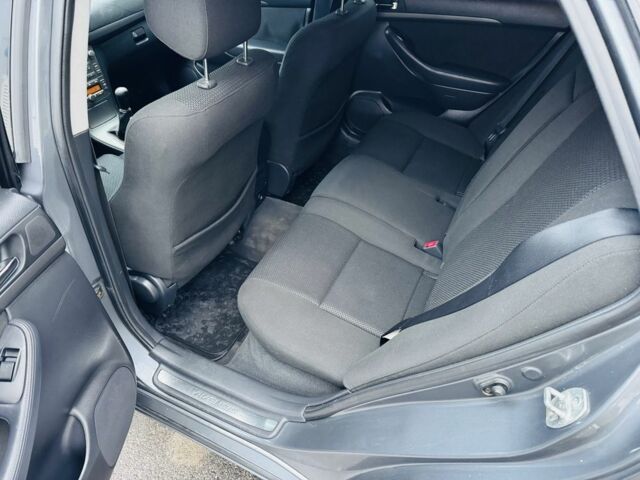 Серый Тойота Авенсис, объемом двигателя 2 л и пробегом 231 тыс. км за 2950 $, фото 9 на Automoto.ua