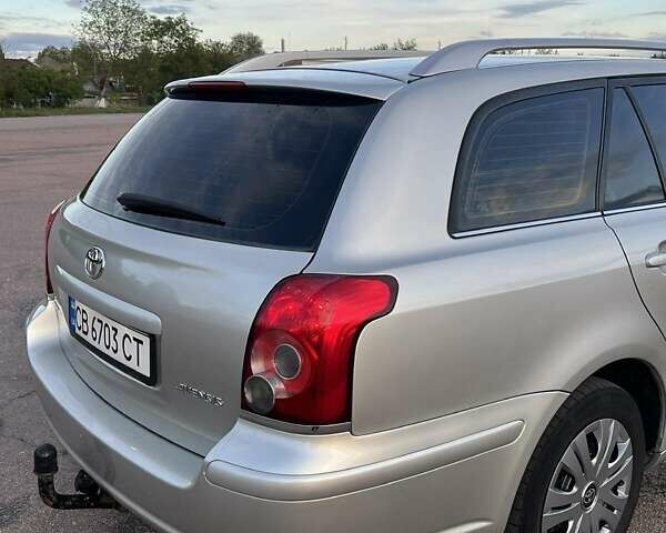 Серый Тойота Авенсис, объемом двигателя 1.79 л и пробегом 181 тыс. км за 6200 $, фото 8 на Automoto.ua