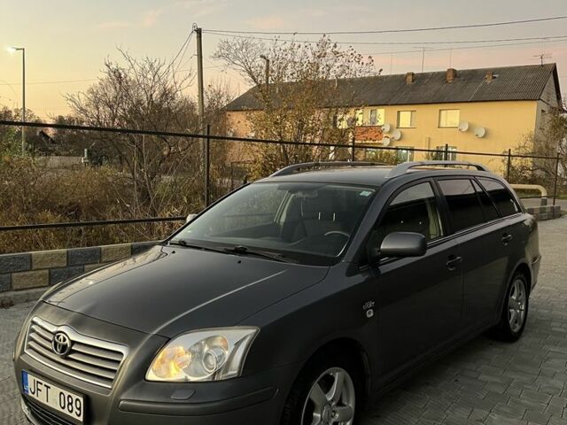 Серый Тойота Авенсис, объемом двигателя 2.2 л и пробегом 280 тыс. км за 2800 $, фото 1 на Automoto.ua