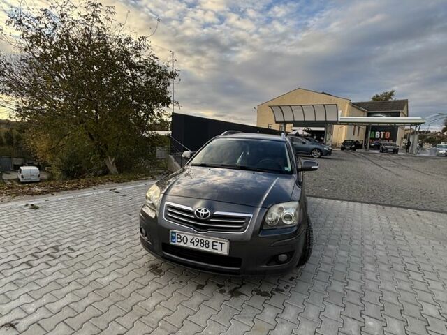 Серый Тойота Авенсис, объемом двигателя 2.2 л и пробегом 270 тыс. км за 6200 $, фото 3 на Automoto.ua