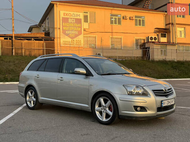 Серый Тойота Авенсис, объемом двигателя 2.2 л и пробегом 299 тыс. км за 7200 $, фото 1 на Automoto.ua