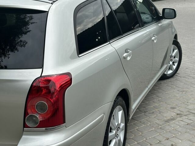 Серый Тойота Авенсис, объемом двигателя 0 л и пробегом 200 тыс. км за 7000 $, фото 18 на Automoto.ua