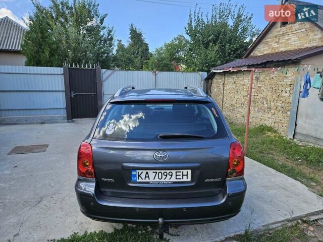 Серый Тойота Авенсис, объемом двигателя 1.79 л и пробегом 224 тыс. км за 7400 $, фото 5 на Automoto.ua
