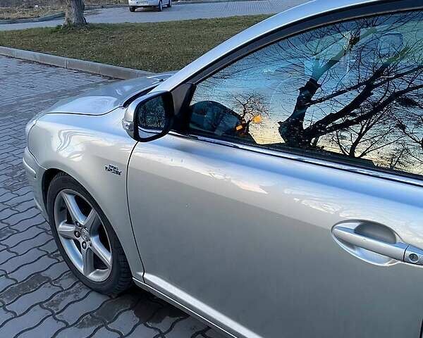 Сірий Тойота Авенсіс, об'ємом двигуна 2.2 л та пробігом 280 тис. км за 6300 $, фото 28 на Automoto.ua