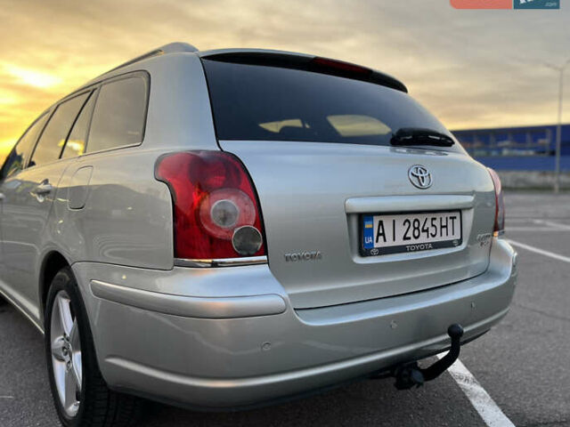 Серый Тойота Авенсис, объемом двигателя 2.2 л и пробегом 299 тыс. км за 7200 $, фото 6 на Automoto.ua