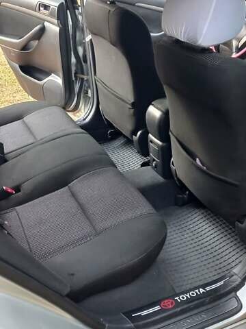 Серый Тойота Авенсис, объемом двигателя 2.23 л и пробегом 298 тыс. км за 6500 $, фото 12 на Automoto.ua