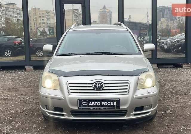 Серый Тойота Авенсис, объемом двигателя 2.2 л и пробегом 299 тыс. км за 7490 $, фото 1 на Automoto.ua