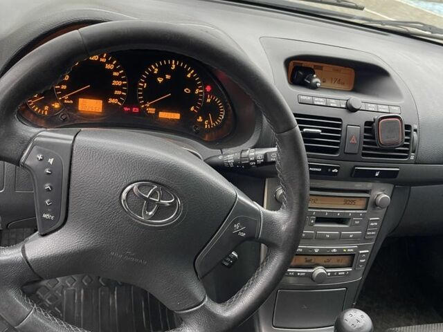 Сірий Тойота Авенсіс, об'ємом двигуна 2.2 л та пробігом 302 тис. км за 5850 $, фото 7 на Automoto.ua