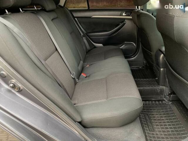 Серый Тойота Авенсис, объемом двигателя 2.2 л и пробегом 272 тыс. км за 4000 $, фото 29 на Automoto.ua