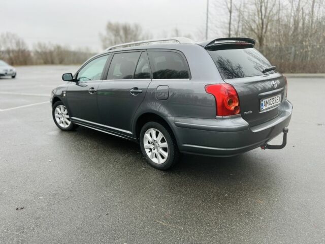 Серый Тойота Авенсис, объемом двигателя 2.2 л и пробегом 411 тыс. км за 5800 $, фото 1 на Automoto.ua