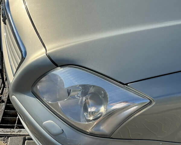 Сірий Тойота Авенсіс, об'ємом двигуна 1.8 л та пробігом 265 тис. км за 5999 $, фото 14 на Automoto.ua