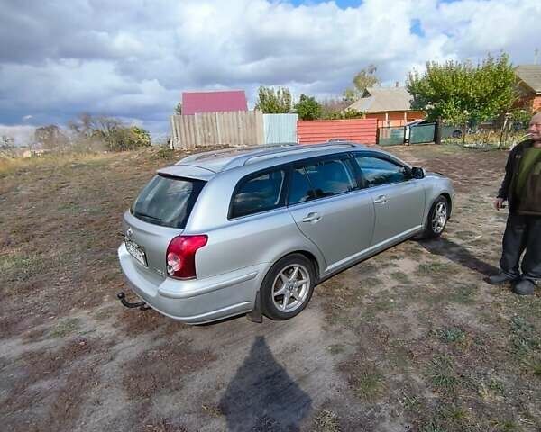 Серый Тойота Авенсис, объемом двигателя 2 л и пробегом 307 тыс. км за 7500 $, фото 4 на Automoto.ua