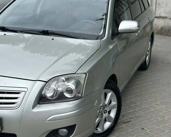 Сірий Тойота Авенсіс, об'ємом двигуна 1.8 л та пробігом 200 тис. км за 7500 $, фото 8 на Automoto.ua