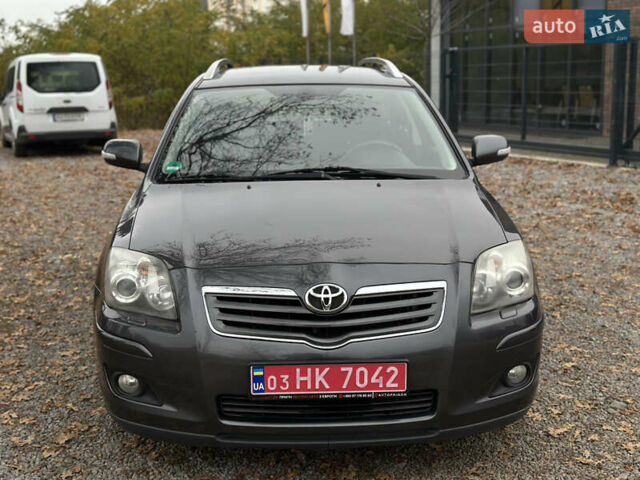 Серый Тойота Авенсис, объемом двигателя 1.8 л и пробегом 219 тыс. км за 6700 $, фото 4 на Automoto.ua