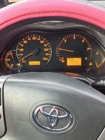 Серый Тойота Авенсис, объемом двигателя 2.23 л и пробегом 298 тыс. км за 6500 $, фото 7 на Automoto.ua
