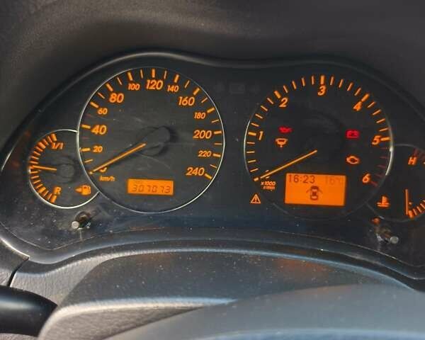 Серый Тойота Авенсис, объемом двигателя 2 л и пробегом 307 тыс. км за 7500 $, фото 8 на Automoto.ua