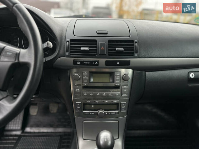 Серый Тойота Авенсис, объемом двигателя 1.8 л и пробегом 219 тыс. км за 6700 $, фото 31 на Automoto.ua