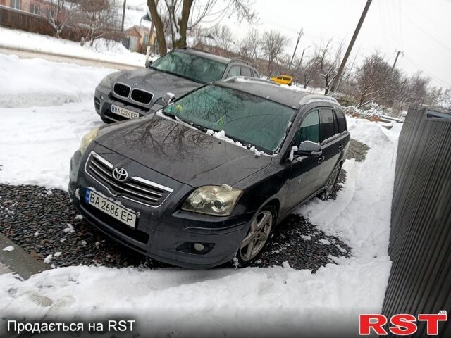 Серый Тойота Авенсис, объемом двигателя 2.2 л и пробегом 210 тыс. км за 7500 $, фото 7 на Automoto.ua