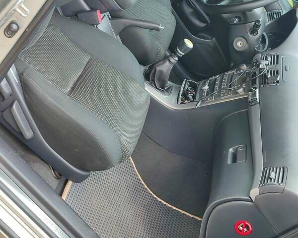 Серый Тойота Авенсис, объемом двигателя 2.23 л и пробегом 255 тыс. км за 6799 $, фото 7 на Automoto.ua
