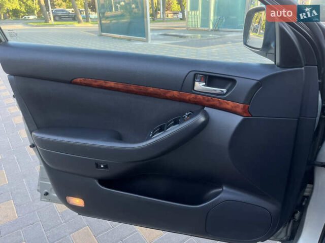 Сірий Тойота Авенсіс, об'ємом двигуна 1.8 л та пробігом 265 тис. км за 5999 $, фото 30 на Automoto.ua