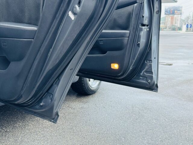 Серый Тойота Авенсис, объемом двигателя 2 л и пробегом 231 тыс. км за 2950 $, фото 12 на Automoto.ua