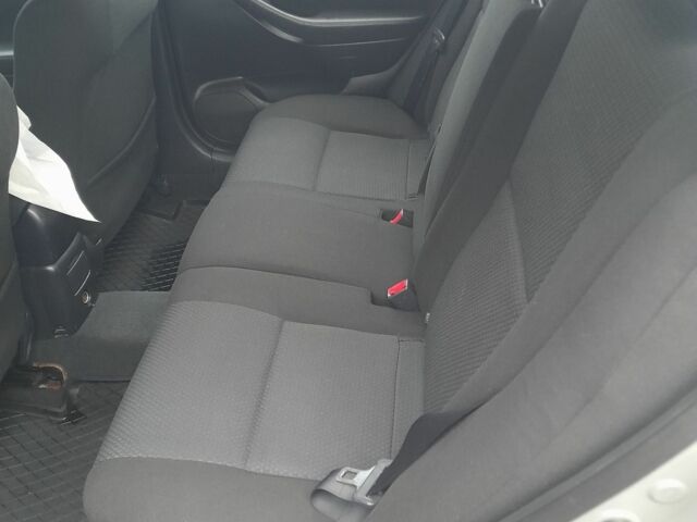 Серый Тойота Авенсис, объемом двигателя 2 л и пробегом 300 тыс. км за 2550 $, фото 7 на Automoto.ua