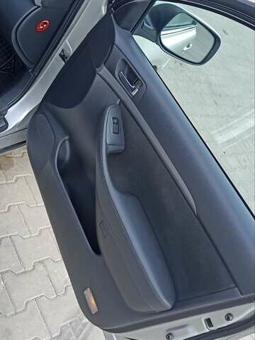 Серый Тойота Авенсис, объемом двигателя 2.2 л и пробегом 192 тыс. км за 7500 $, фото 3 на Automoto.ua