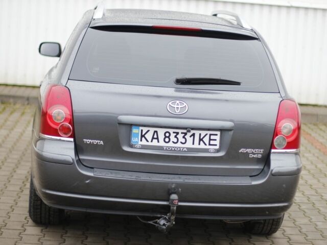Серый Тойота Авенсис, объемом двигателя 2 л и пробегом 300 тыс. км за 8200 $, фото 1 на Automoto.ua