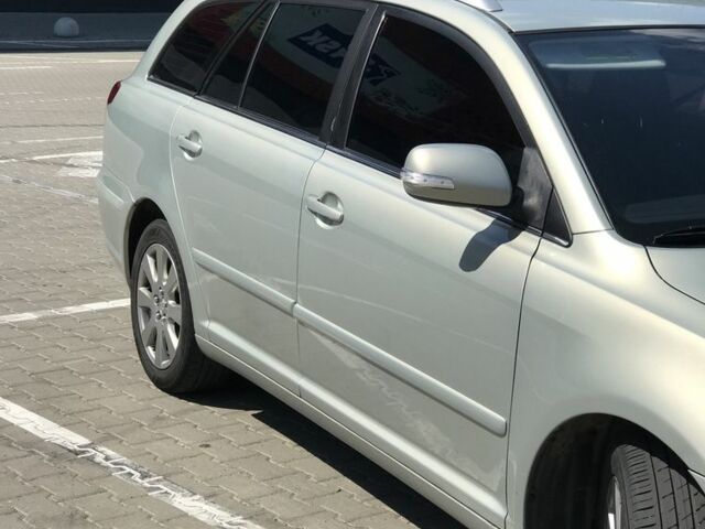 Серый Тойота Авенсис, объемом двигателя 2 л и пробегом 270 тыс. км за 7100 $, фото 10 на Automoto.ua