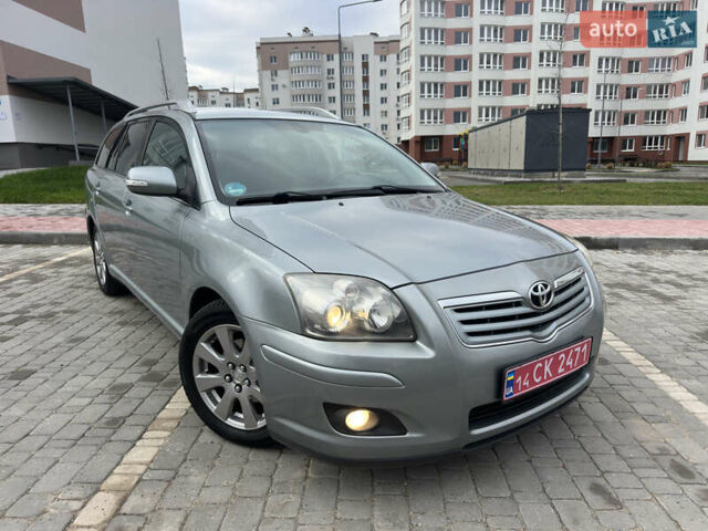 Серый Тойота Авенсис, объемом двигателя 1.8 л и пробегом 203 тыс. км за 7499 $, фото 2 на Automoto.ua