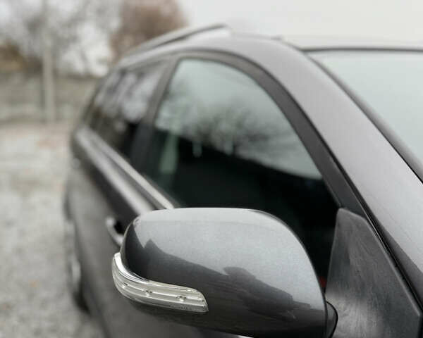 Серый Тойота Авенсис, объемом двигателя 2 л и пробегом 194 тыс. км за 7800 $, фото 47 на Automoto.ua