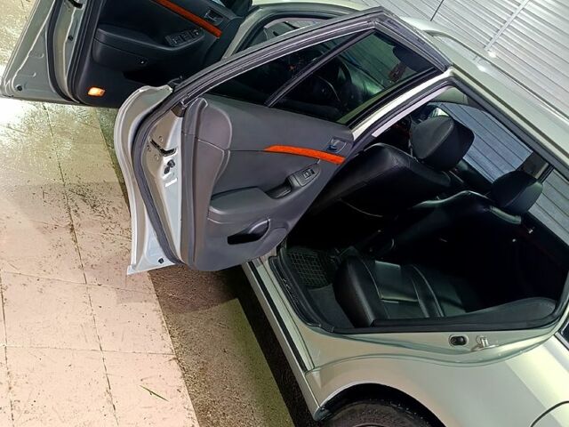 Сірий Тойота Авенсіс, об'ємом двигуна 2.2 л та пробігом 280 тис. км за 7000 $, фото 5 на Automoto.ua