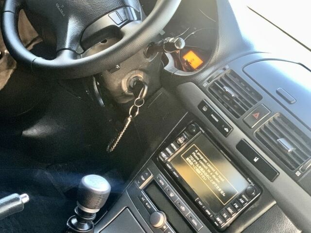 Сірий Тойота Авенсіс, об'ємом двигуна 2 л та пробігом 194 тис. км за 5500 $, фото 13 на Automoto.ua