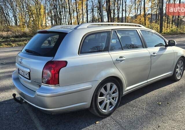 Серый Тойота Авенсис, объемом двигателя 2 л и пробегом 259 тыс. км за 7500 $, фото 1 на Automoto.ua