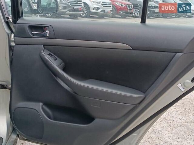 Сірий Тойота Авенсіс, об'ємом двигуна 2 л та пробігом 353 тис. км за 6450 $, фото 36 на Automoto.ua