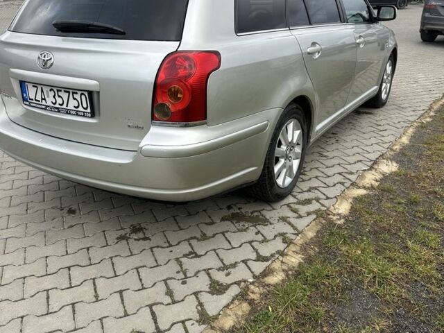 Серый Тойота Авенсис, объемом двигателя 2.2 л и пробегом 350 тыс. км за 2400 $, фото 4 на Automoto.ua