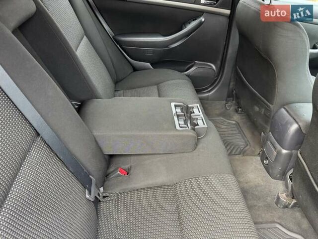 Серый Тойота Авенсис, объемом двигателя 2.23 л и пробегом 340 тыс. км за 4500 $, фото 13 на Automoto.ua