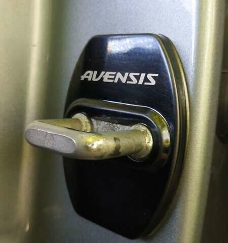 Сірий Тойота Авенсіс, об'ємом двигуна 2 л та пробігом 409 тис. км за 7000 $, фото 59 на Automoto.ua