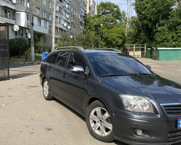 Сірий Тойота Авенсіс, об'ємом двигуна 2 л та пробігом 305 тис. км за 4700 $, фото 1 на Automoto.ua
