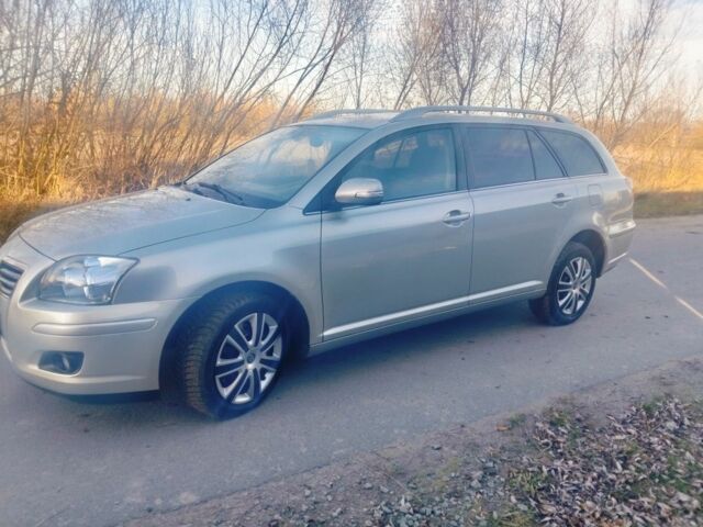 Серый Тойота Авенсис, объемом двигателя 0 л и пробегом 288 тыс. км за 6200 $, фото 3 на Automoto.ua