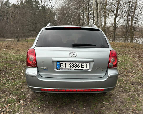 Серый Тойота Авенсис, объемом двигателя 2.2 л и пробегом 229 тыс. км за 6200 $, фото 4 на Automoto.ua