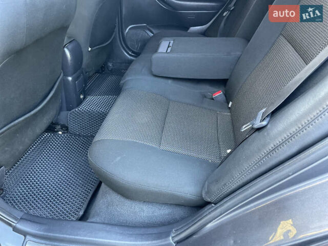 Сірий Тойота Авенсіс, об'ємом двигуна 2 л та пробігом 295 тис. км за 6700 $, фото 19 на Automoto.ua