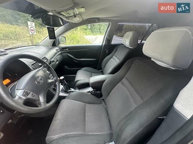 Сірий Тойота Авенсіс, об'ємом двигуна 2.2 л та пробігом 270 тис. км за 6900 $, фото 9 на Automoto.ua
