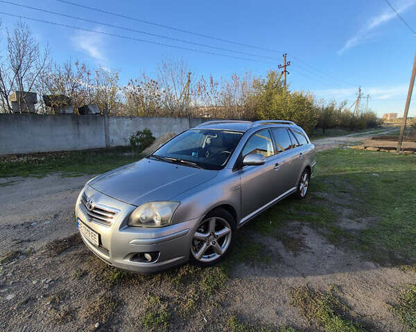 Серый Тойота Авенсис, объемом двигателя 2.23 л и пробегом 280 тыс. км за 5500 $, фото 3 на Automoto.ua