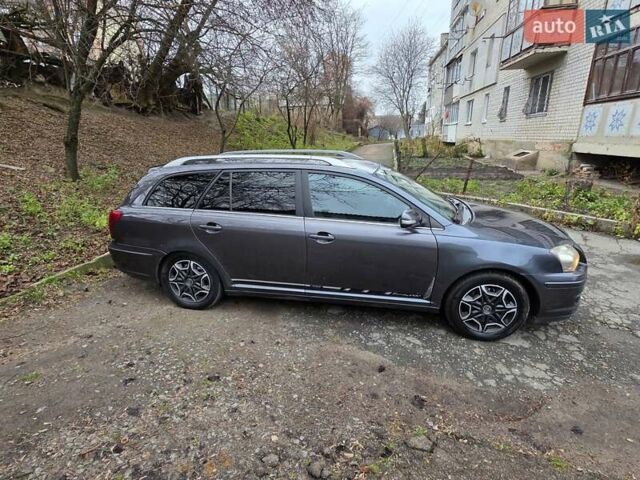 Серый Тойота Авенсис, объемом двигателя 2.2 л и пробегом 340 тыс. км за 3999 $, фото 12 на Automoto.ua