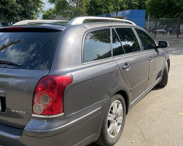 Сірий Тойота Авенсіс, об'ємом двигуна 2 л та пробігом 305 тис. км за 4700 $, фото 2 на Automoto.ua